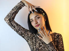 ArisSuarez - female with black hair webcam at xLoveCam