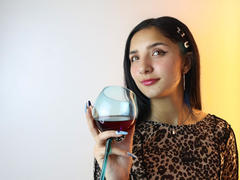 ArisSuarez - female with black hair webcam at xLoveCam