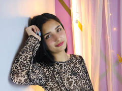 ArisSuarez - female with black hair webcam at xLoveCam