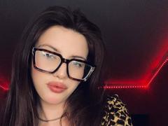 ArleanBlatti from xLoveCam