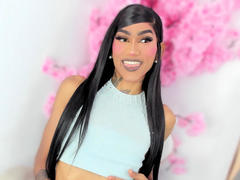 Arlinx - shemale with black hair and  small tits webcam at xLoveCam