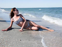 AnikaDuvale - female with brown hair and  big tits webcam at LiveJasmin