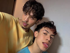 AronJames - male webcam at xLoveCam