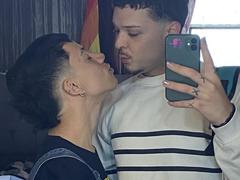 AronJames - male webcam at xLoveCam