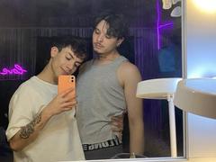 AronJames - male webcam at xLoveCam