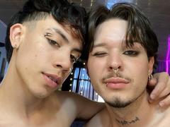 AronJames - male webcam at xLoveCam