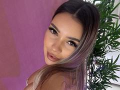 ArtTeasee - blond female with  big tits webcam at xLoveCam