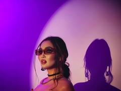 Arumyuna - female with brown hair and  big tits webcam at xLoveCam