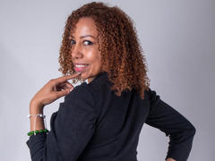 AryFoxy from xLoveCam