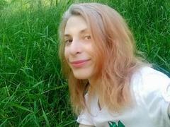 ASexyLady - blond female with  small tits webcam at xLoveCam