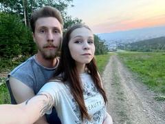 AsahyKour - couple webcam at xLoveCam