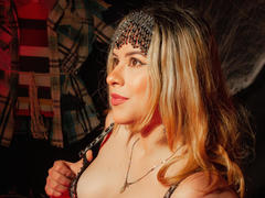 AshleyCampbell - blond female webcam at xLoveCam