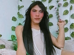 AshleyCock - shemale with black hair webcam at xLoveCam