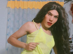 AshleyCock - shemale with black hair webcam at xLoveCam