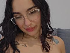 GabrielaLove69 - female with black hair webcam at xLoveCam