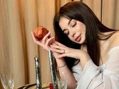 AlisiyaGrey - female with brown hair webcam at LiveJasmin