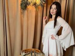 AlisiyaGrey - female with brown hair webcam at LiveJasmin