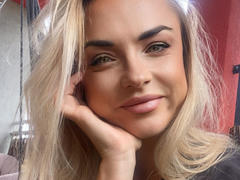 AshleySensual - blond female with  small tits webcam at xLoveCam