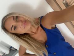 AshleySensual - blond female with  small tits webcam at xLoveCam