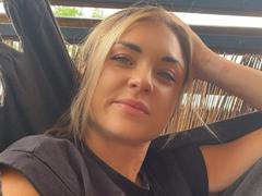 AshleySensual - blond female with  small tits webcam at xLoveCam