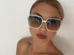 AshleySensual from xLoveCam