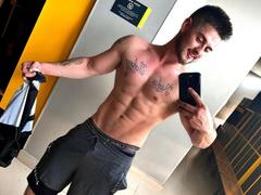 AshtonMuller from xLoveCam
