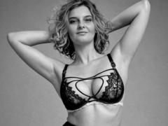 AssiaS - blond female with  big tits webcam at xLoveCam