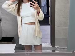 Astrielle - female with brown hair webcam at xLoveCam