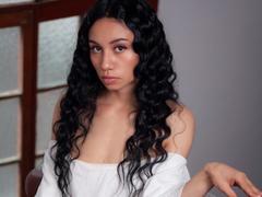 AsyaDubois - female with black hair webcam at LiveJasmin