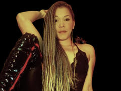 EmperatrizFetishist - female webcam at xLoveCam