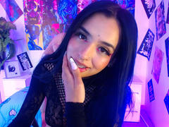 LauuHentai - female with black hair and  big tits webcam at xLoveCam