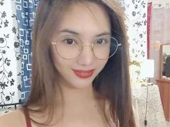 AubreyCollin - shemale with black hair and  small tits webcam at LiveJasmin