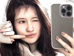AudryRomie - female with black hair webcam at xLoveCam