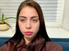 AureaVandale - female with brown hair webcam at xLoveCam