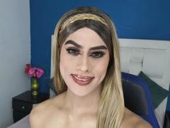 AurimelValentina - shemale webcam at xLoveCam