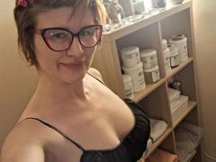 AuroraKissy-hot from xLoveCam