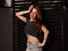 AuroraSkye - female with red hair and  big tits webcam at xLoveCam