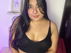 AuroraSxx - female with black hair webcam at xLoveCam