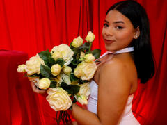 AuroraaRose - female with black hair webcam at xLoveCam