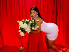 AuroraaRose - female with black hair webcam at xLoveCam