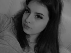 AutumnJanet - female with brown hair and  small tits webcam at xLoveCam