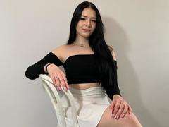 AvaSmid - female with brown hair webcam at LiveJasmin