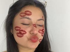 KateLee - female with brown hair and  big tits webcam at LiveJasmin