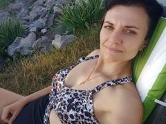 AvaSaturnian - female webcam at xLoveCam