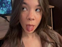 AvaZamora - female webcam at xLoveCam