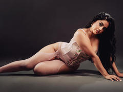 AvelinePrescott - female with black hair webcam at LiveJasmin