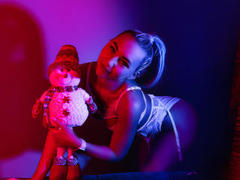 JessicaBarone - blond female webcam at ImLive