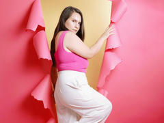 AvienLume - female with black hair and  small tits webcam at xLoveCam