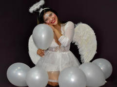 AvrilThomas - female with brown hair and  big tits webcam at xLoveCam