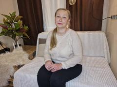 AvroraRosiye - female webcam at xLoveCam